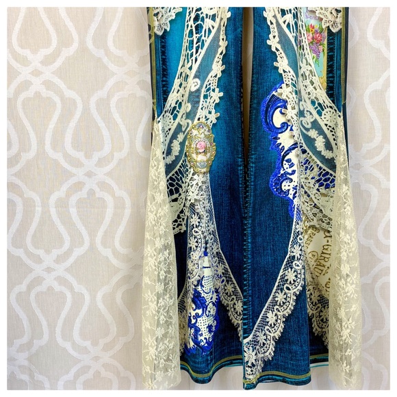 Antique Therapy Floats on Flares Comfort Pants - Picture 11 of 16